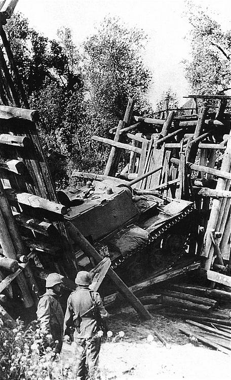 Иллюстрация к книге — Танк прорыва КВ. "Клим Ворошилов" [i_226.jpg]