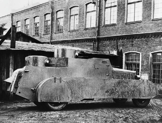 Иллюстрация к книге — Броня на колесах. История советского бронеавтомобиля 1925-1945 гг. [i_022.jpg]