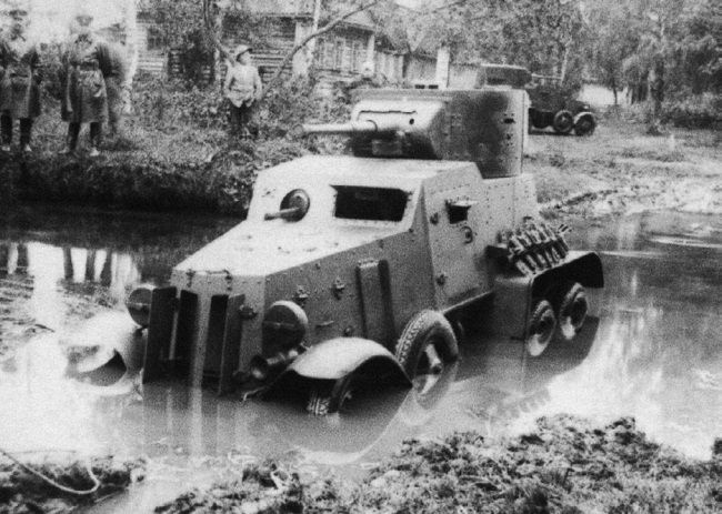 Иллюстрация к книге — Броня на колесах. История советского бронеавтомобиля 1925-1945 гг. [i_035.jpg]