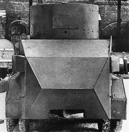 Иллюстрация к книге — Броня на колесах. История советского бронеавтомобиля 1925-1945 гг. [i_058.jpg]