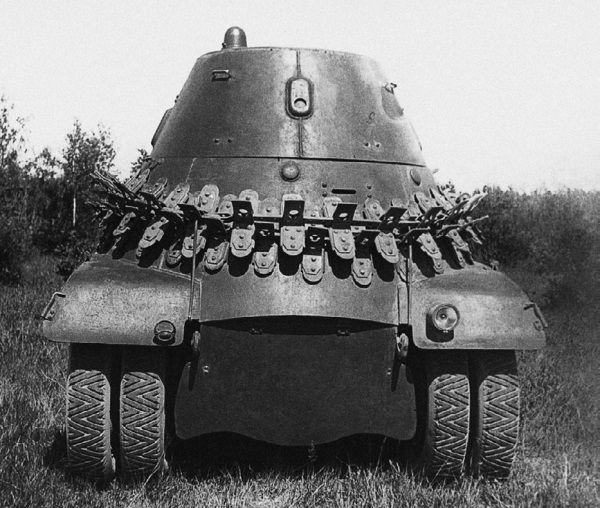 Иллюстрация к книге — Броня на колесах. История советского бронеавтомобиля 1925-1945 гг. [i_096.jpg]