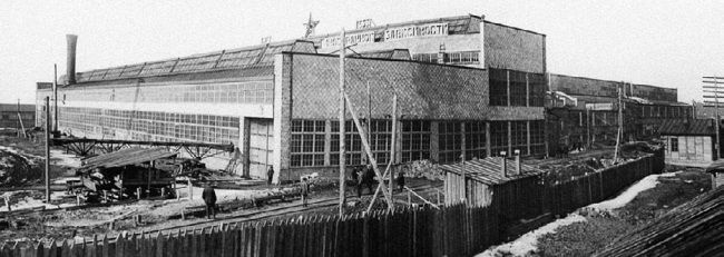 Иллюстрация к книге — Броня на колесах. История советского бронеавтомобиля 1925-1945 гг. [i_120.jpg]