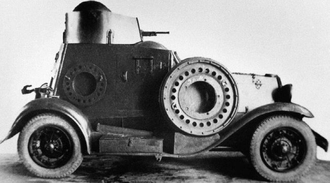 Иллюстрация к книге — Броня на колесах. История советского бронеавтомобиля 1925-1945 гг. [i_165.jpg]