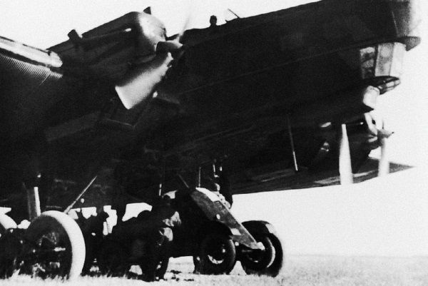 Иллюстрация к книге — Броня на колесах. История советского бронеавтомобиля 1925-1945 гг. [i_176.jpg]