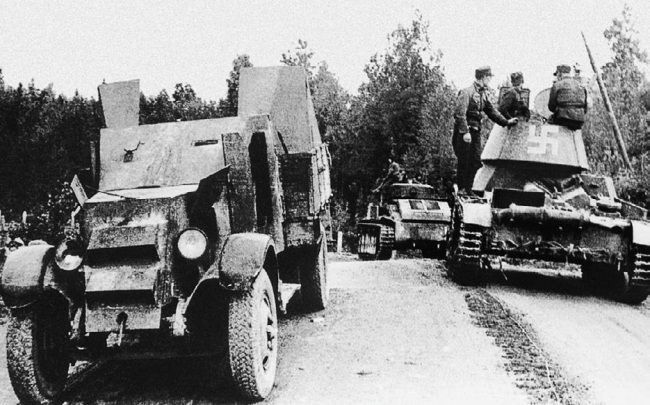 Иллюстрация к книге — Броня на колесах. История советского бронеавтомобиля 1925-1945 гг. [i_229.jpg]