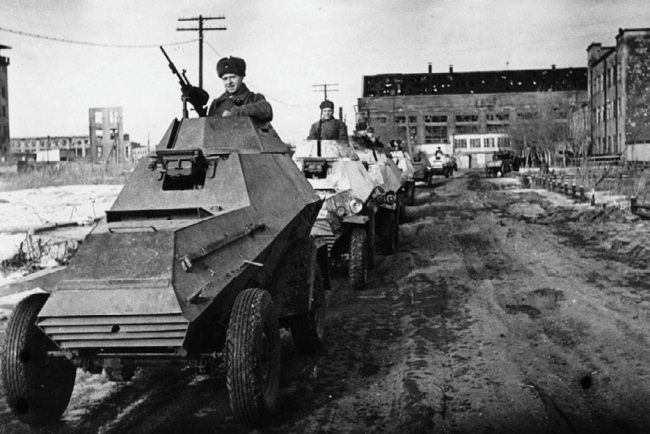 Иллюстрация к книге — Броня на колесах. История советского бронеавтомобиля 1925-1945 гг. [i_238.jpg]