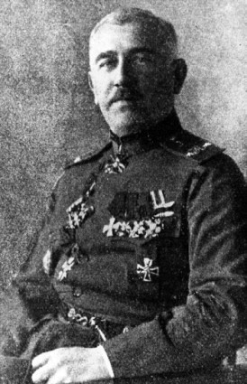 Иллюстрация к книге — Броня русской армии. Бронеавтомобили и бронепоезда в Первой мировой войне [i_016.jpg]