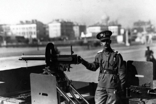 Иллюстрация к книге — Броня русской армии. Бронеавтомобили и бронепоезда в Первой мировой войне [i_051.jpg]