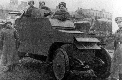 Иллюстрация к книге — Броня русской армии. Бронеавтомобили и бронепоезда в Первой мировой войне [i_112.jpg]