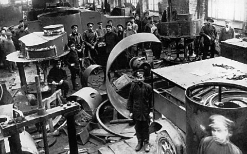 Иллюстрация к книге — Броня русской армии. Бронеавтомобили и бронепоезда в Первой мировой войне [i_137.jpg]