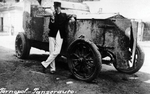 Иллюстрация к книге — Броня русской армии. Бронеавтомобили и бронепоезда в Первой мировой войне [i_156.jpg]