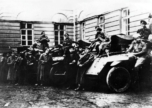 Иллюстрация к книге — Броня русской армии. Бронеавтомобили и бронепоезда в Первой мировой войне [i_162.jpg]