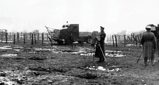 Иллюстрация к книге — Броня русской армии. Бронеавтомобили и бронепоезда в Первой мировой войне [i_173.jpg]