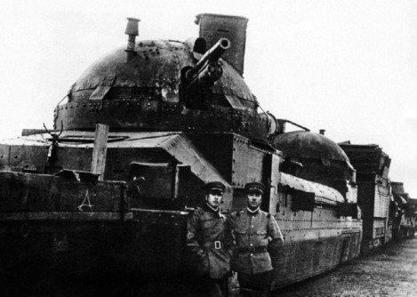 Иллюстрация к книге — Броня русской армии. Бронеавтомобили и бронепоезда в Первой мировой войне [i_284.jpg]