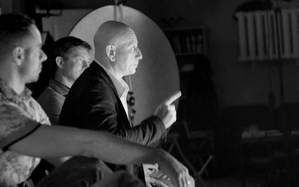 Иллюстрация к книге — Театр мистера Фэйса [i_007.jpg]