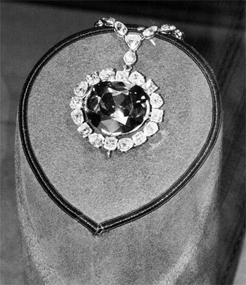 Иллюстрация к книге — Великие загадки мира искусства. Истории о шедеврах мирового искусства [i_036.jpg]