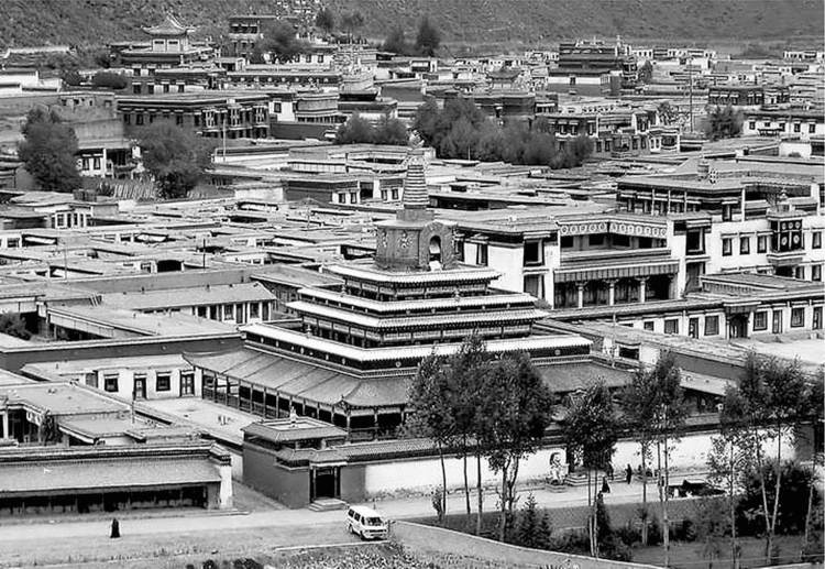 Иллюстрация к книге — Скрытый Тибет. История независимости и оккупации [i_034.jpg]