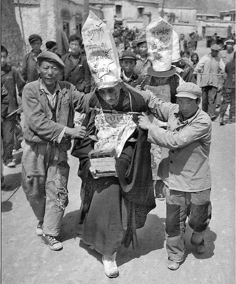 Иллюстрация к книге — Скрытый Тибет. История независимости и оккупации [i_066.jpg]