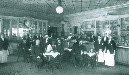 Иллюстрация к книге — Повседневная жизнь русского кабака от Ивана Грозного до Бориса Ельцина [img3d7e.jpg]