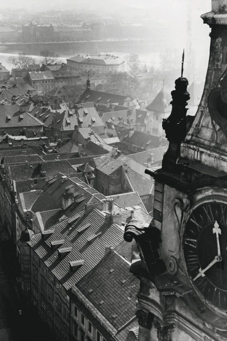 Иллюстрация к книге — Воспоминания о XX веке. Книга вторая. Незавершенное время. Imparfait [i_007.jpg]