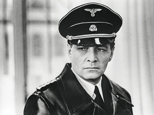 Иллюстрация к книге — Воспоминания о XX веке. Книга вторая. Незавершенное время. Imparfait [i_074.jpg]