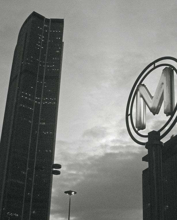 Иллюстрация к книге — Воспоминания о XX веке. Книга вторая. Незавершенное время. Imparfait [i_106.jpg]