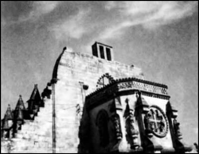 Иллюстрация к книге — Второй мессия [i_016.jpg]