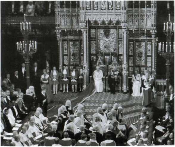 Иллюстрация к книге — Повседневная жизнь британского парламента [i_016.jpg]