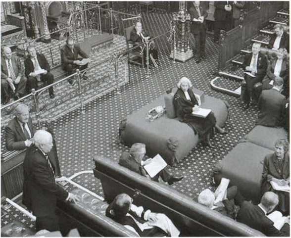 Иллюстрация к книге — Повседневная жизнь британского парламента [i_019.jpg]