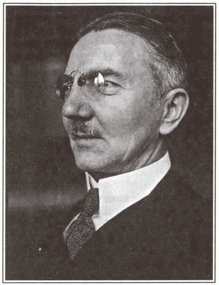 Иллюстрация к книге — Модернизация: от Елизаветы Тюдор до Егора Гайдара [i_029.jpg]