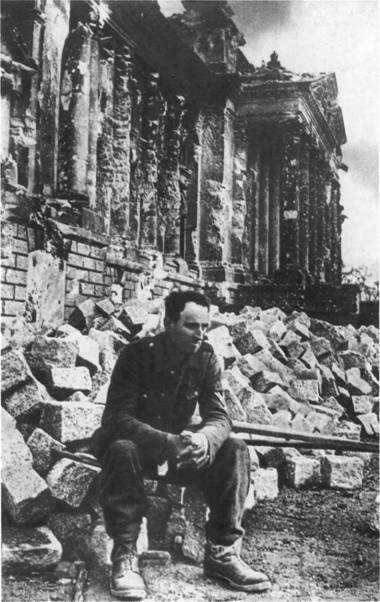 Иллюстрация к книге — Повседневная жизнь Берлина при Гитлере [i_065.jpg]