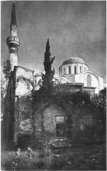 Иллюстрация к книге — Повседневная жизнь Стамбула в эпоху Сулеймана Великолепного [i_027.jpg]