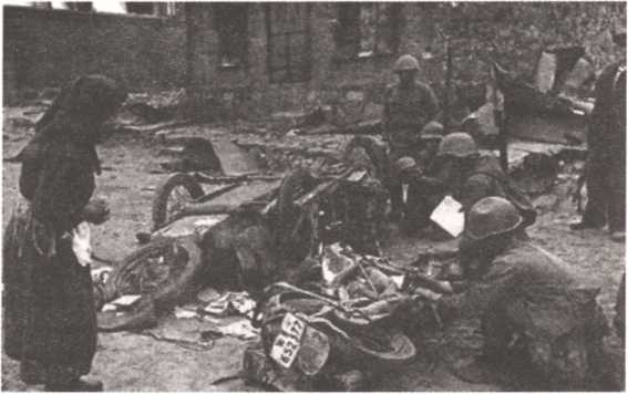 Иллюстрация к книге — Первый контрудар Сталина. Отстоять Ленинград! [doc2fb_image_0200000e.jpg]