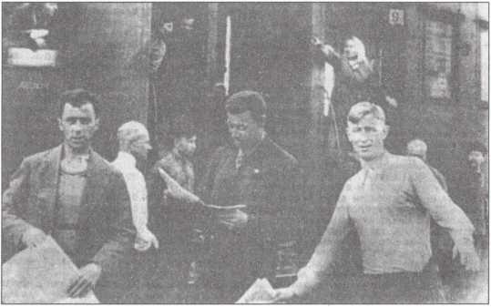 Иллюстрация к книге — Тайны советского футбола [i_015.jpg]