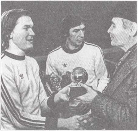 Иллюстрация к книге — Тайны советского футбола [i_032.jpg]