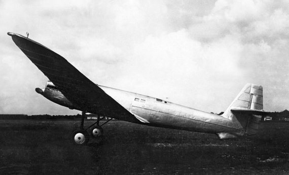 Иллюстрация к книге — Утерянные победы советской авиации [i_002.jpg]