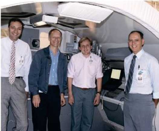 Иллюстрация к книге — Астронавт. Необычайное путешествие в поисках тайн Вселенной [i_004.jpg]