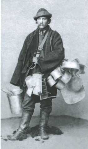 Иллюстрация к книге — Повседневная жизнь русского провинциального города в XIX веке. Пореформенный период [i_022.jpg]