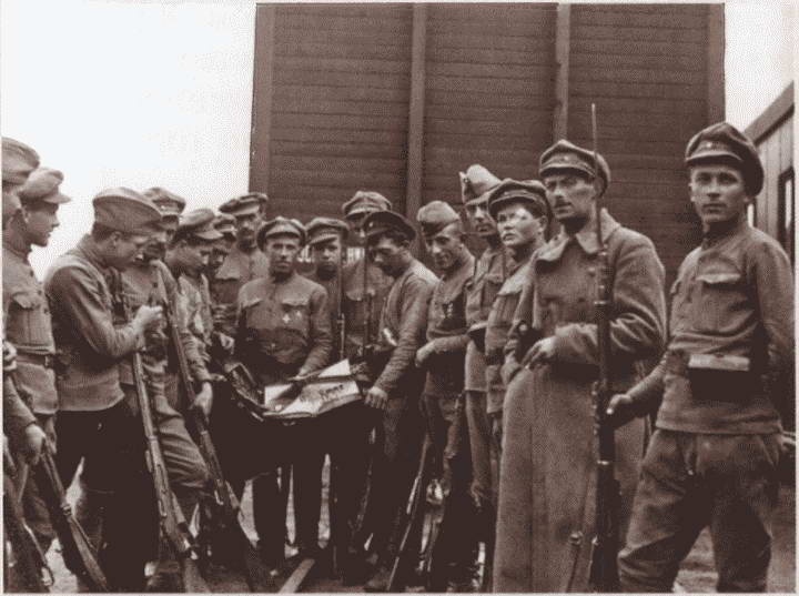 Иллюстрация к книге — Первая мировая война. Борьба миров [i_087.jpg]