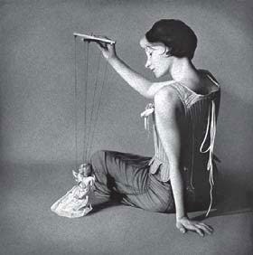 Иллюстрация к книге — Феномен куклы в традиционной и современной культуре. Кросскультурное исследование идеологии антропоморфизма [i_038.jpg]