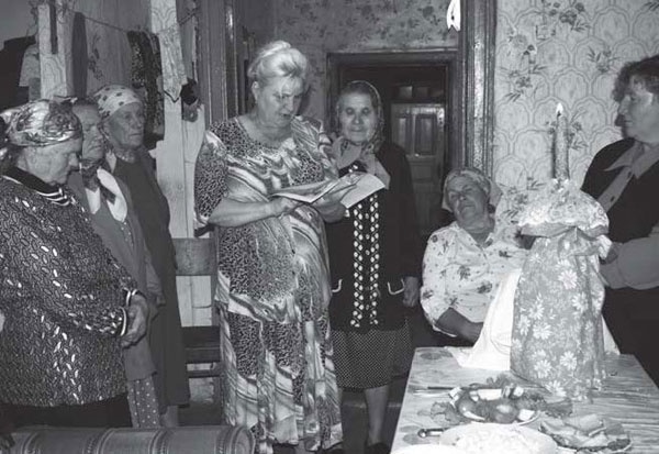 Иллюстрация к книге — Феномен куклы в традиционной и современной культуре. Кросскультурное исследование идеологии антропоморфизма [i_056.jpg]