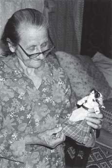 Иллюстрация к книге — Феномен куклы в традиционной и современной культуре. Кросскультурное исследование идеологии антропоморфизма [i_155.jpg]