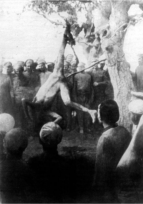 Иллюстрация к книге — Смертная казнь. История и виды высшей меры наказания от начала времен до наших дней [i_052.jpg]