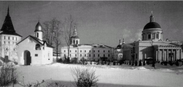 Иллюстрация к книге — Сторожи Москвы [i_002.jpg]