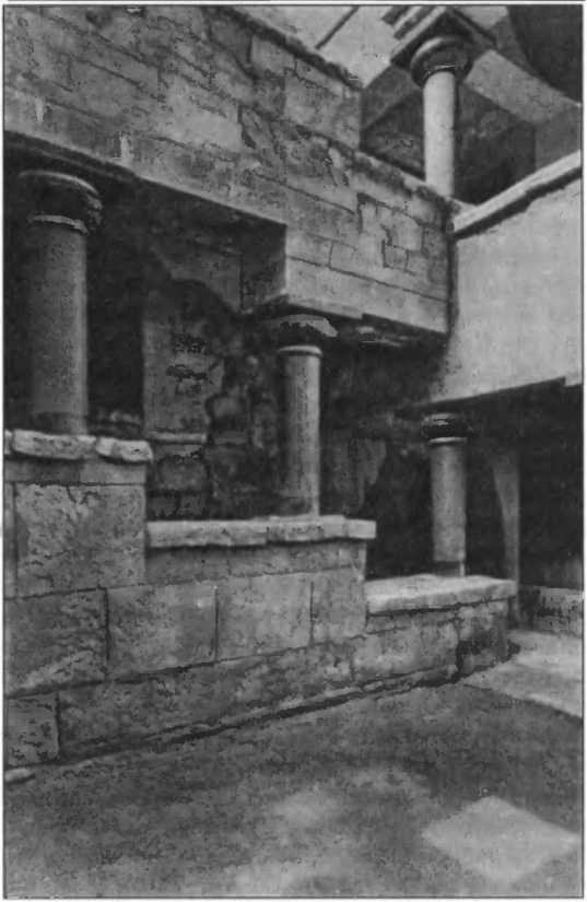 Иллюстрация к книге — Нить Ариадны [doc2fb_image_02000014.jpg]