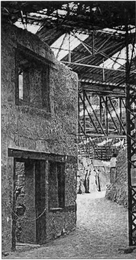 Иллюстрация к книге — Нить Ариадны [doc2fb_image_02000016.jpg]