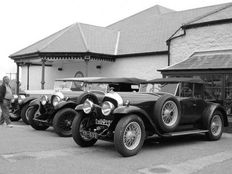 Иллюстрация к книге — 5 O'clock и другие традиции Англии [i_045.jpg]