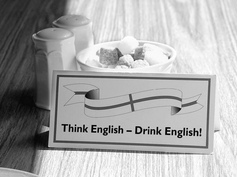 Иллюстрация к книге — 5 O'clock и другие традиции Англии [i_055.jpg]