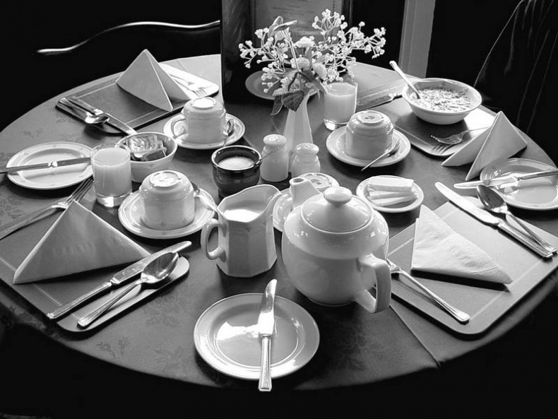 Иллюстрация к книге — 5 O'clock и другие традиции Англии [i_058.jpg]