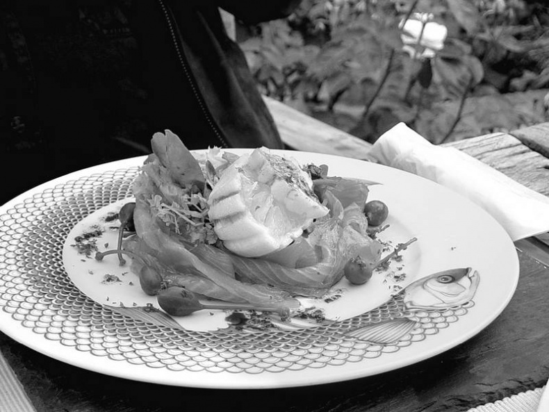 Иллюстрация к книге — 5 O'clock и другие традиции Англии [i_060.jpg]